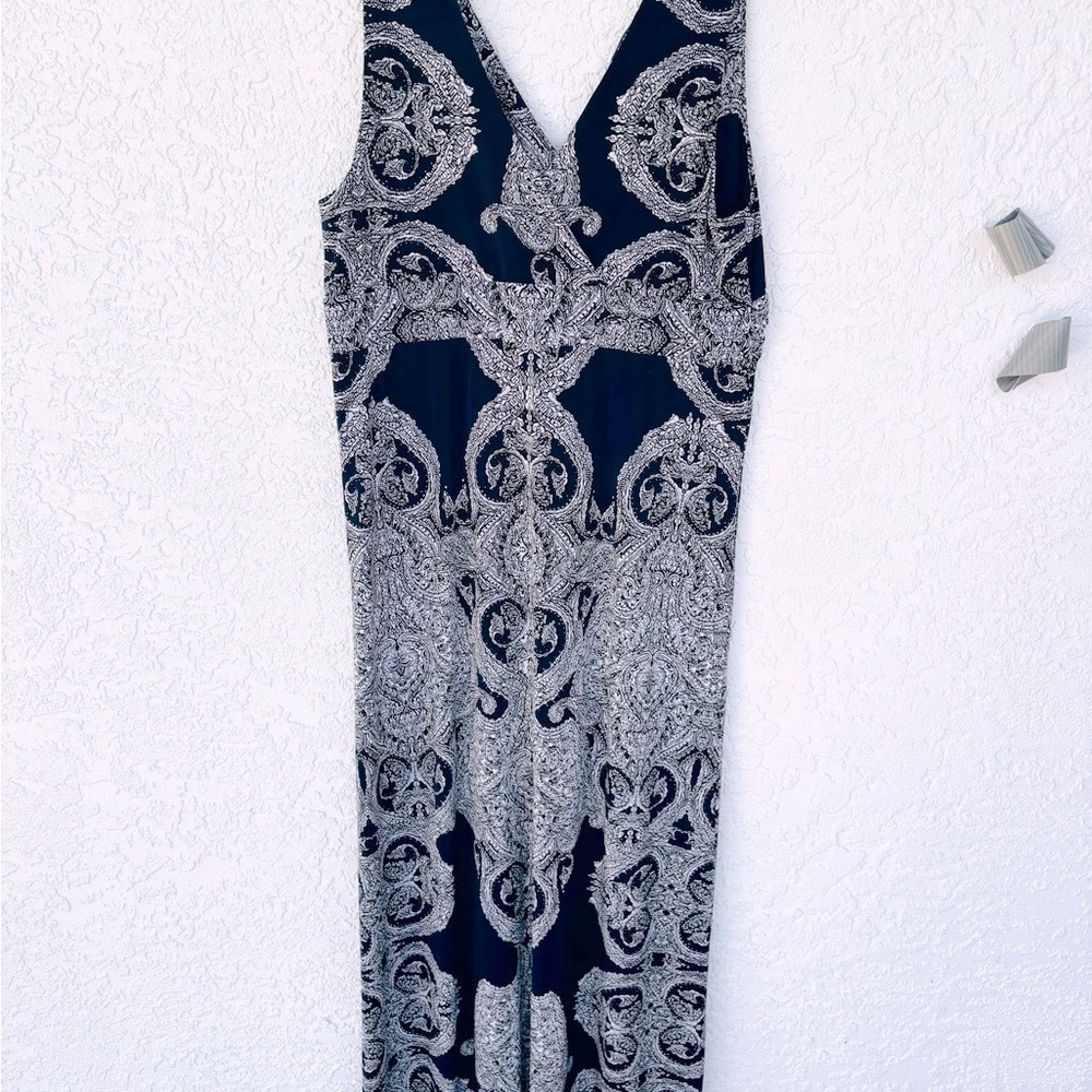 Slinky v--neck polyester maxi—xl, (fits more like large) - Picture 6 of 7